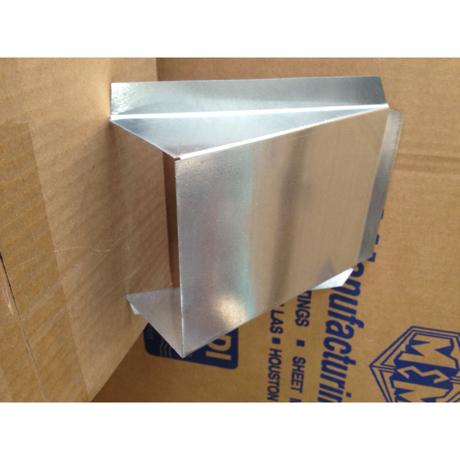 M M Cp Morlsh 26ga Galvanized Morrison Line Set Hood 4 3 4 X 7 Carrier Hvac